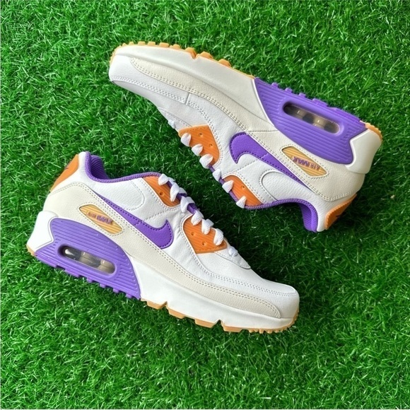 Nike Air Max 90 White / Action Grape Phantom - Picture 4 of 10